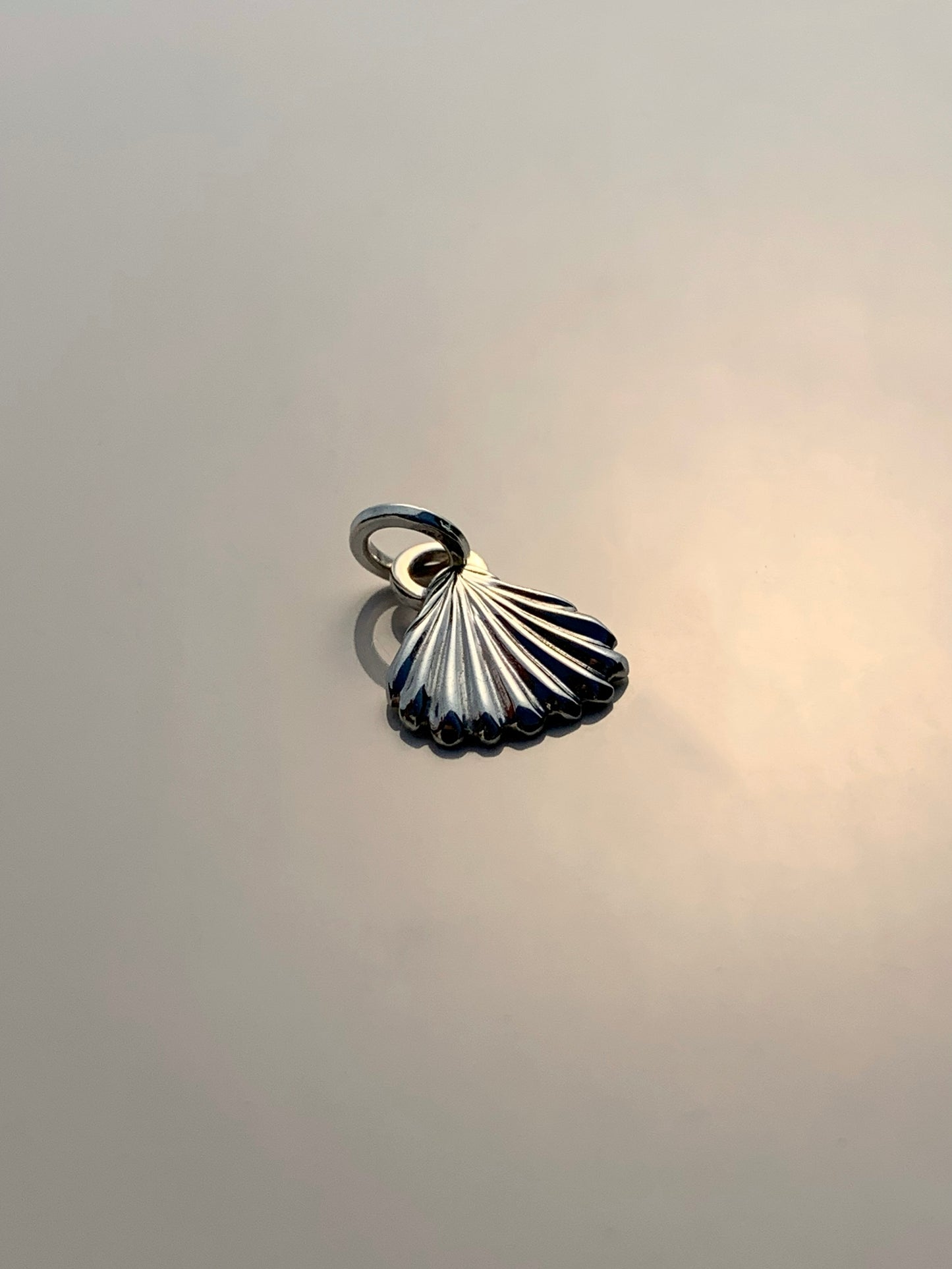 Shell Charm - 14k Recycled Gold