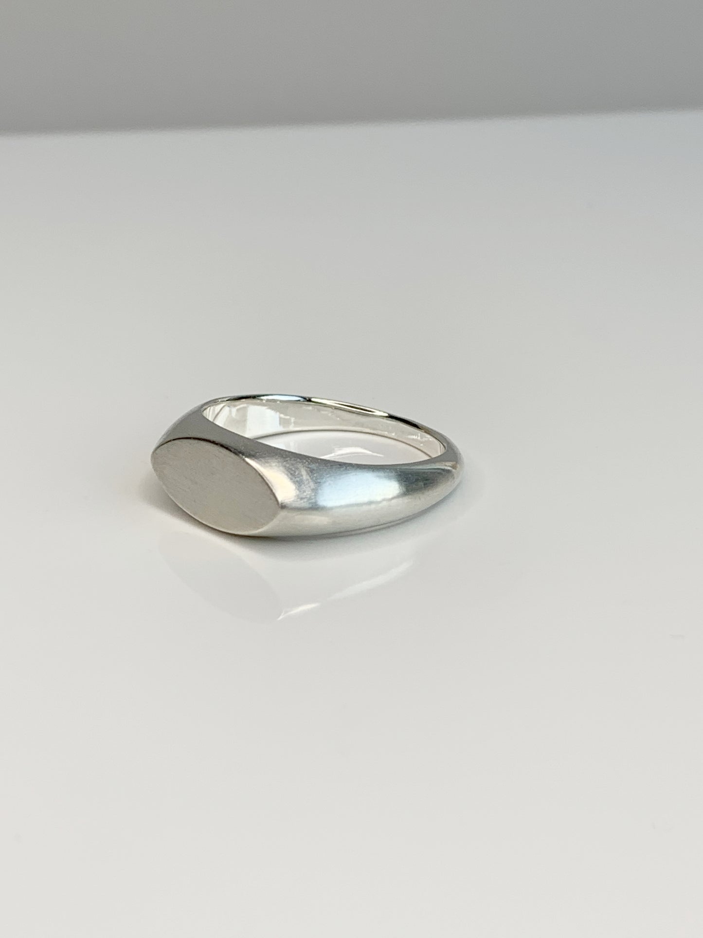 Teardrop signet 14k