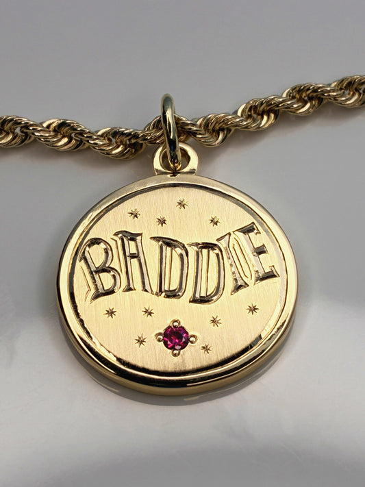 “Baddie”pendant 14K