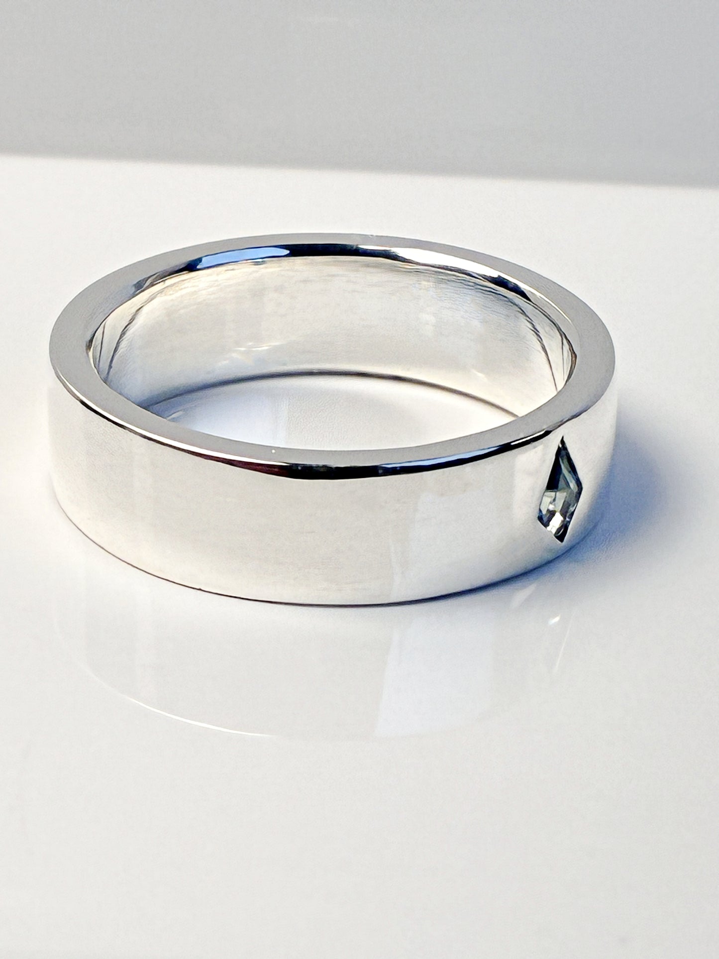 Sapphire band 14K