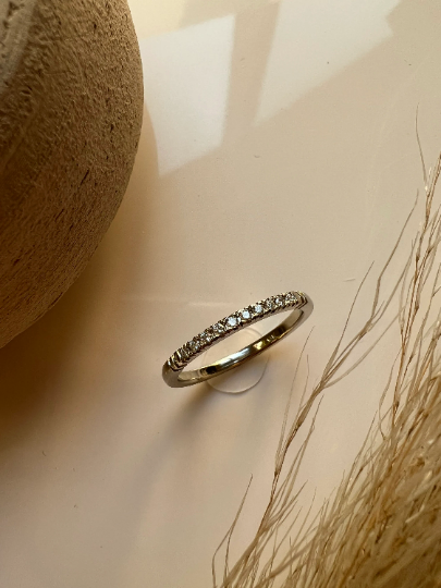 Hand engraved diamond ring